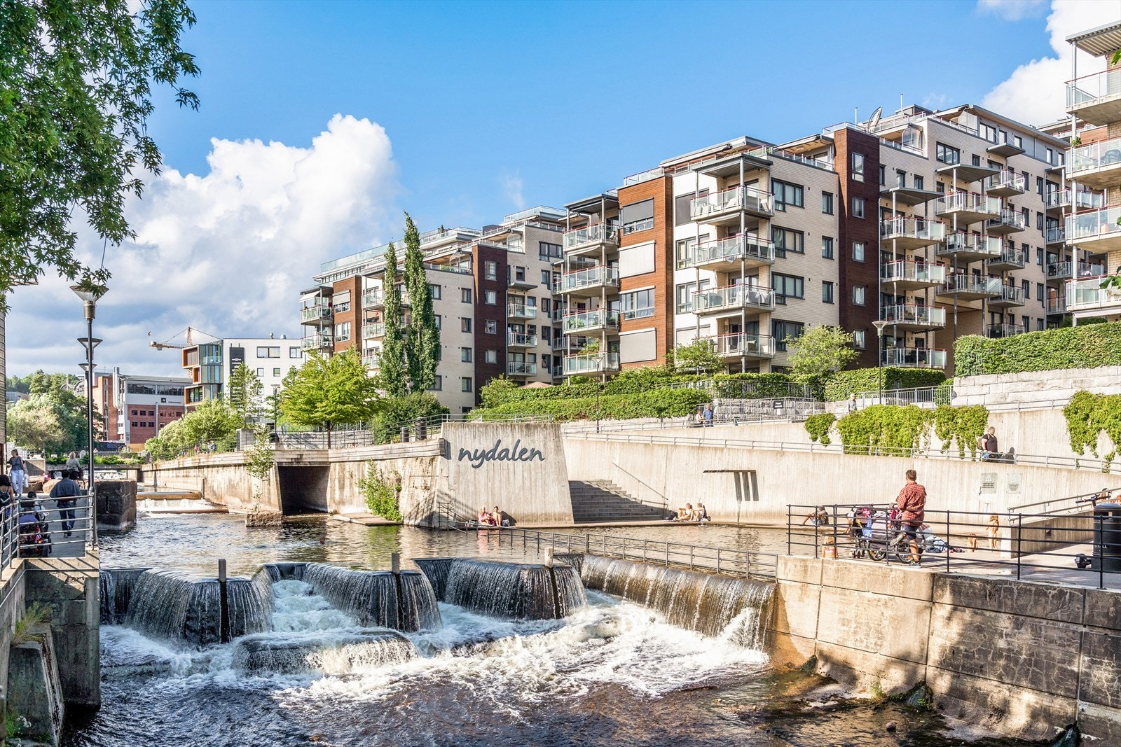 Rett i nærheten finner du hyggelige Akerselva som byr på både badeplasser og turstier. Galleribilde