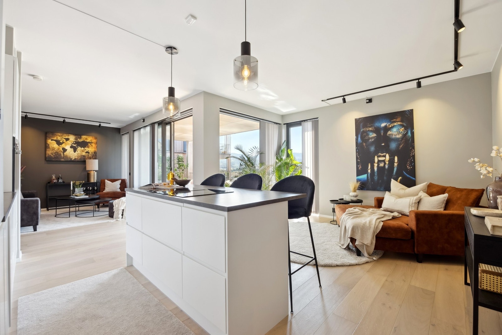 Leiligheten har blitt gitt tilstandsgrad 1 (TG1) fra takstmann, som bekrefter at boligen er i meget god stand uten vesentlige feil eller mangler. Galleribilde