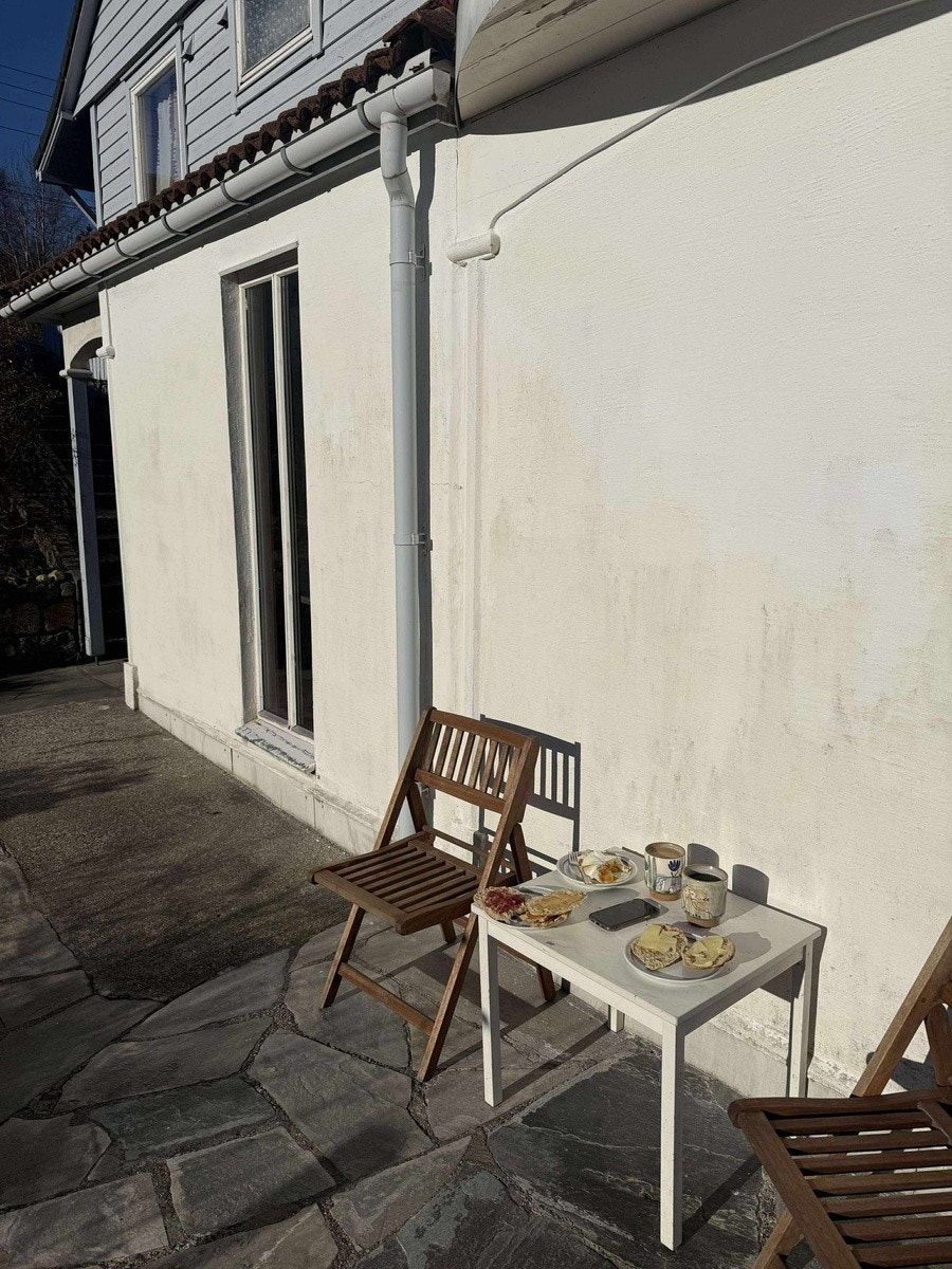 Spise frokost i solen? Galleribilde