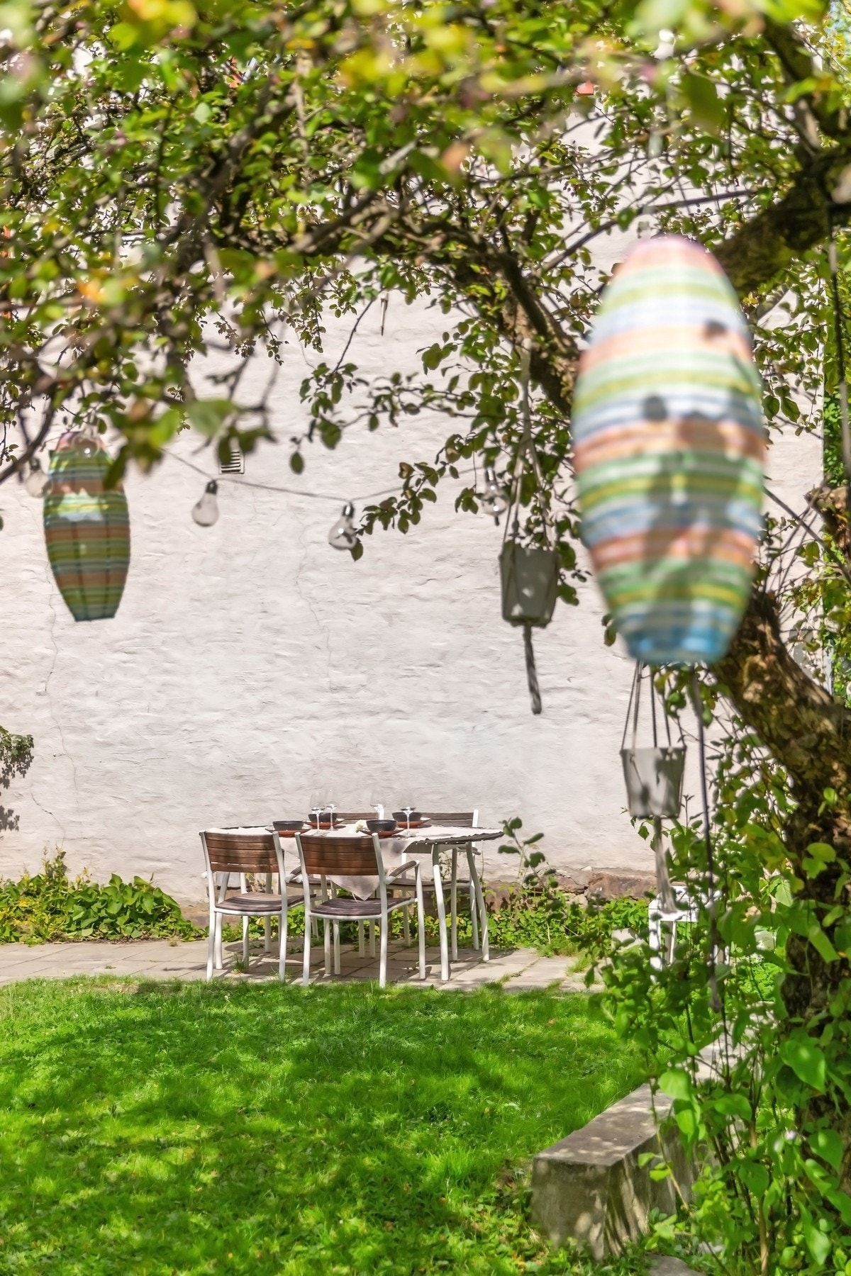 På sommerstid vil du sette stor pris på den flotte bakgården. Galleribilde