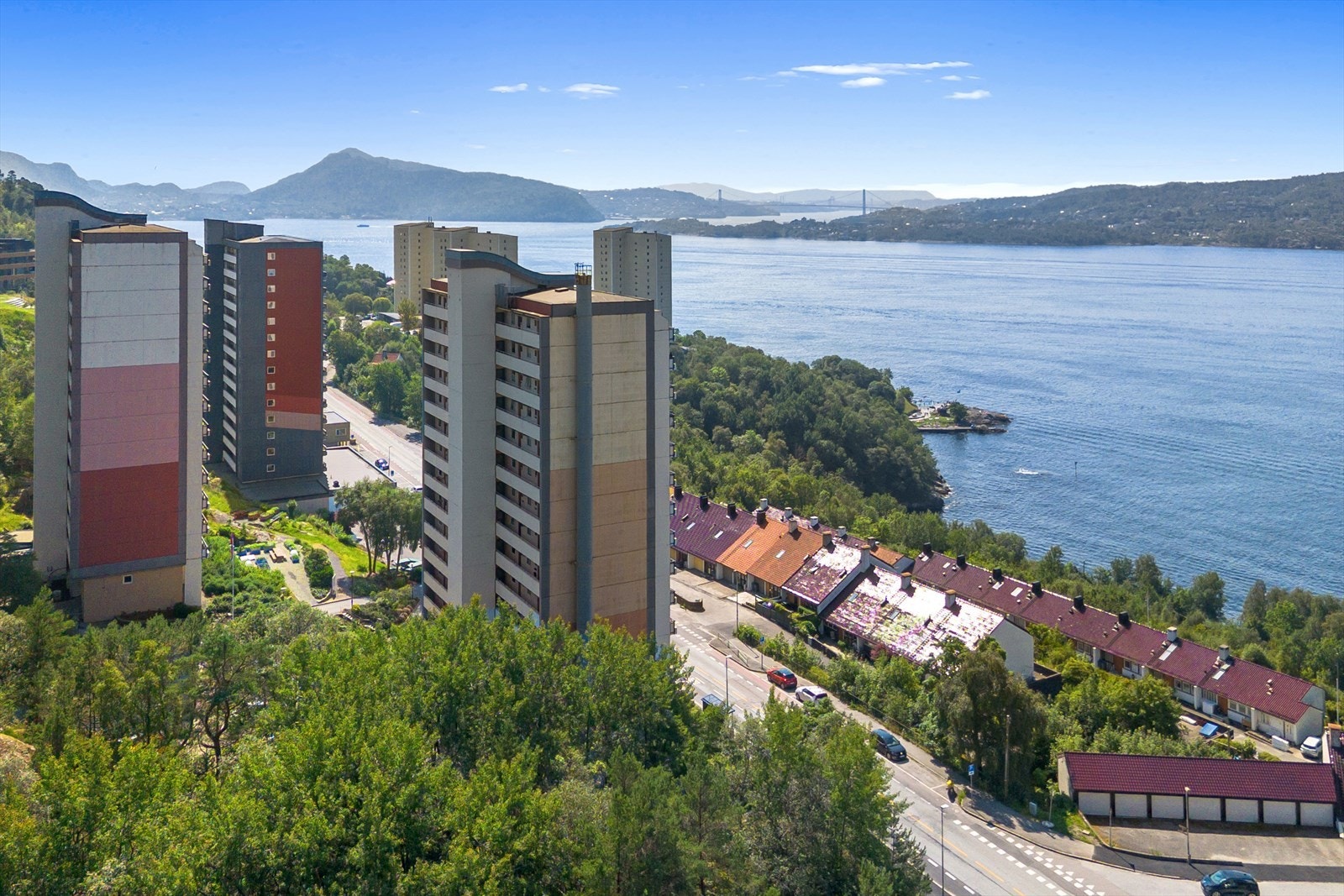 Leiligheten har en attraktiv og sentral beliggenhet i et etablert boligområde i Ytre Sandviken Galleribilde