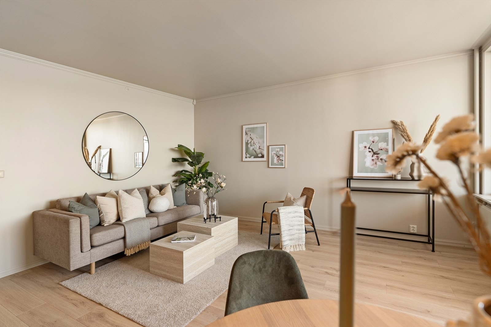 Veldig fin stue malt i tidsriktige farger Galleribilde