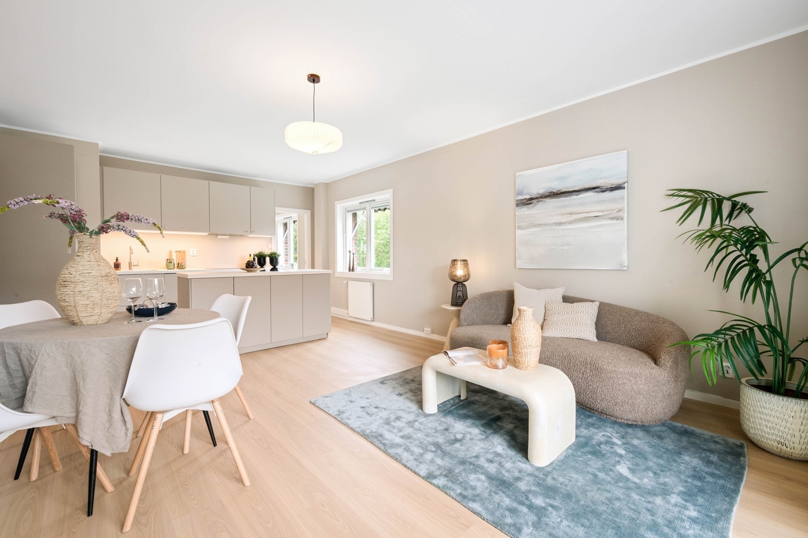 Boligen er t
otaloppusset i 2025 med unntak av bad og vinduer Galleribilde