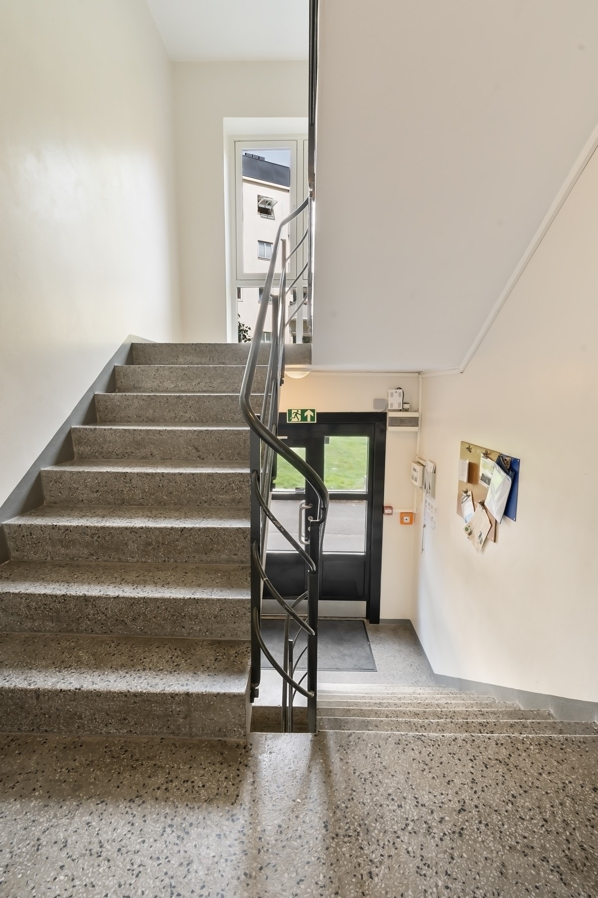 Adkomst fra felles trappeoppgang. Galleribilde