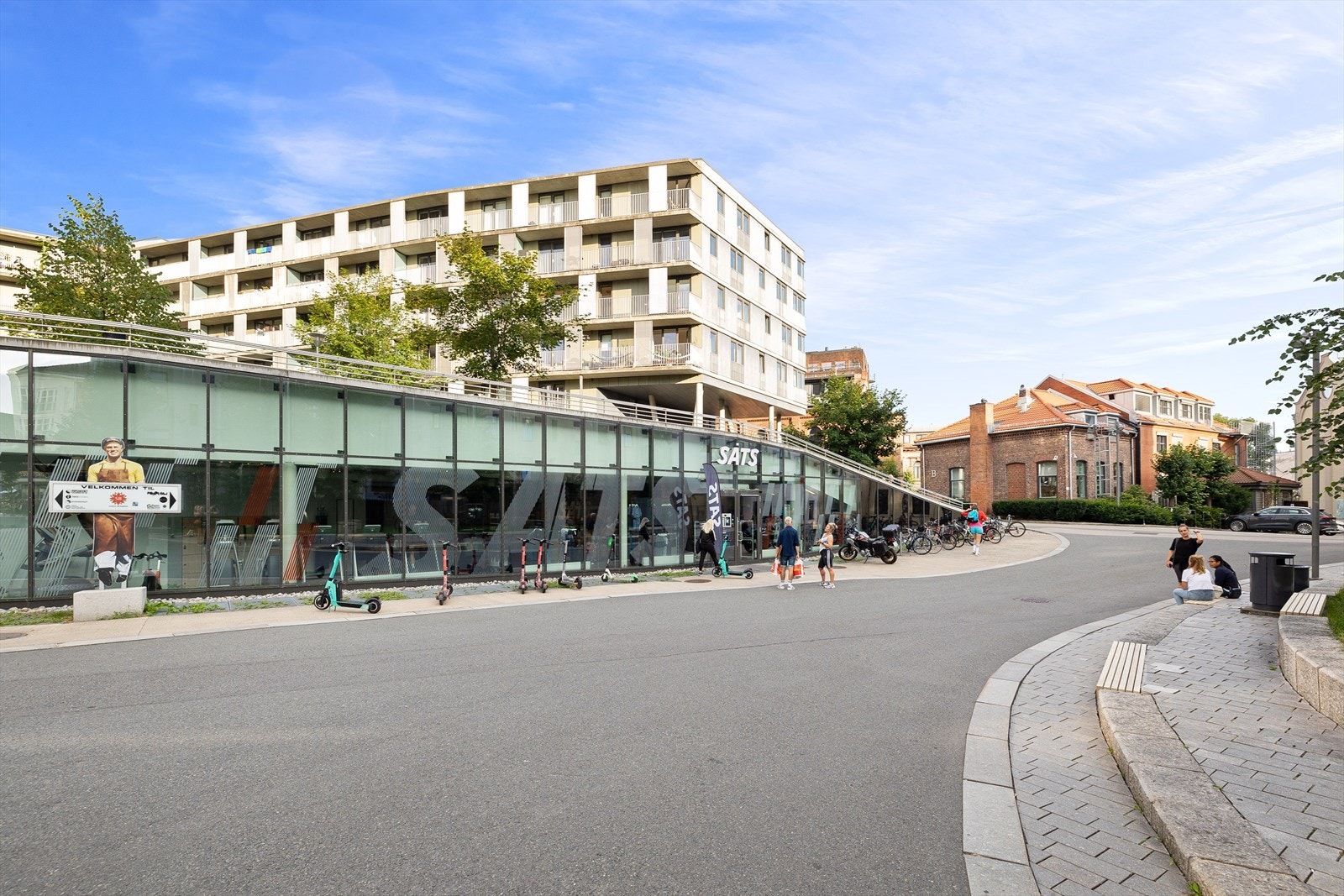 Bredt utvalg av treningssentre i nærområdet som SATS på Schous Plass og Ringnes Park, EVO, Fitness24Seven, samt klatresenteret på Vulkan. Galleribilde