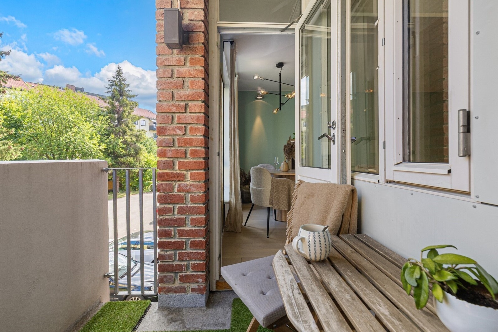 Enkel tilgang fra stuen, perfekt til morgenstund eller kveldsro. Galleribilde