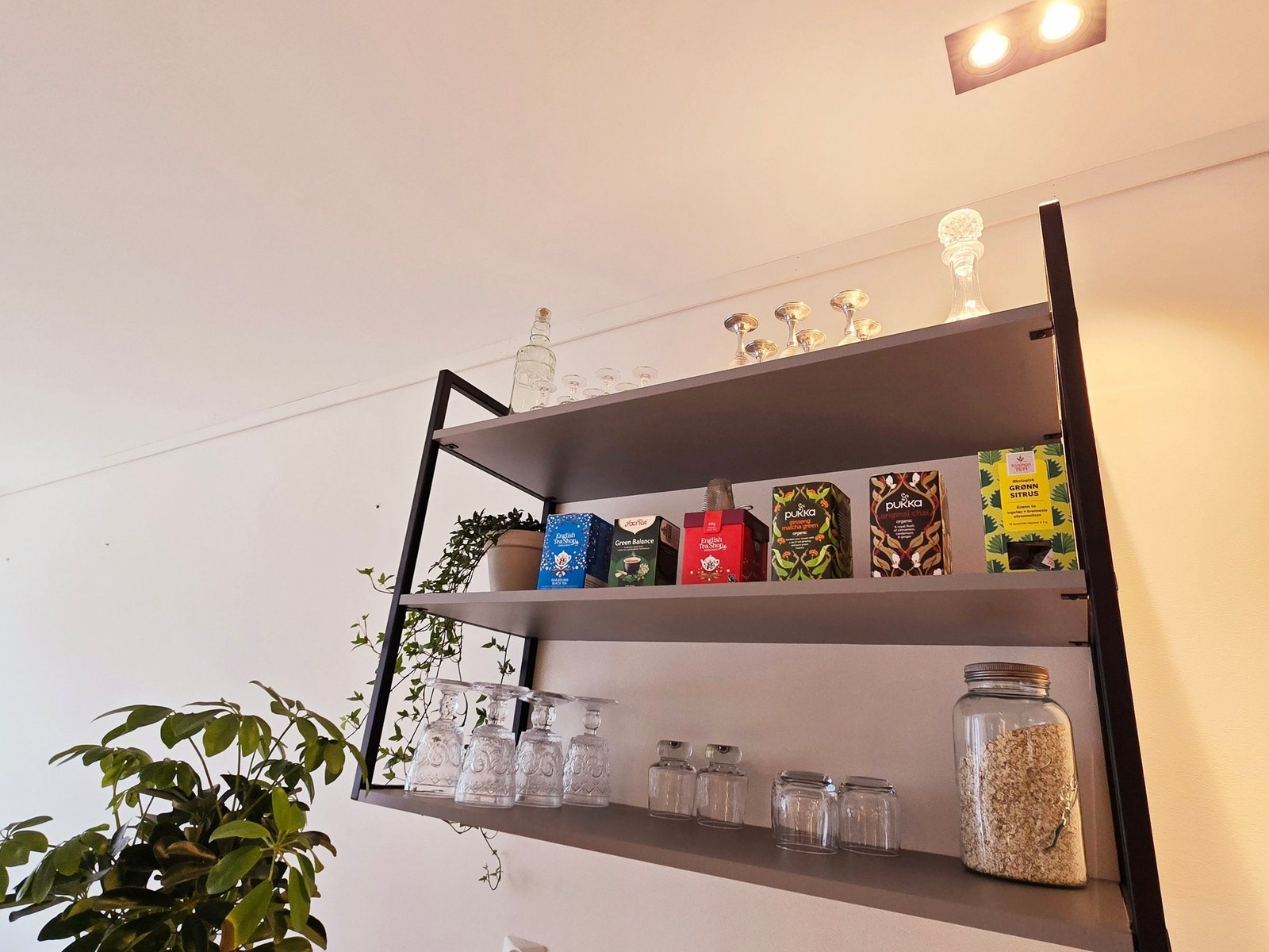 Bistro hylle/Sigdal. Galleribilde