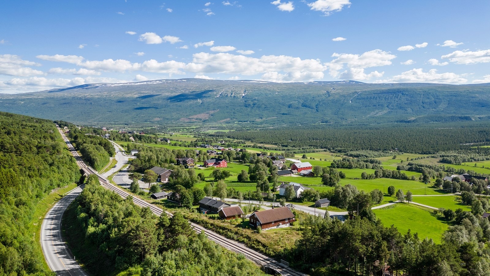 Kontakt megler for påmelding til visning. Galleribilde