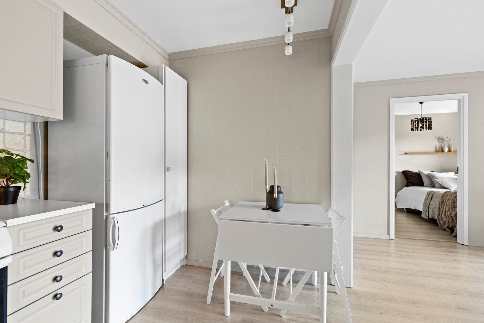 Det er god plass til et lite spisebord. Galleribilde