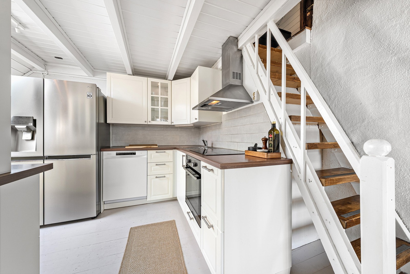 Pent kjøkken med oppgraderinger fra 2013. Galleribilde