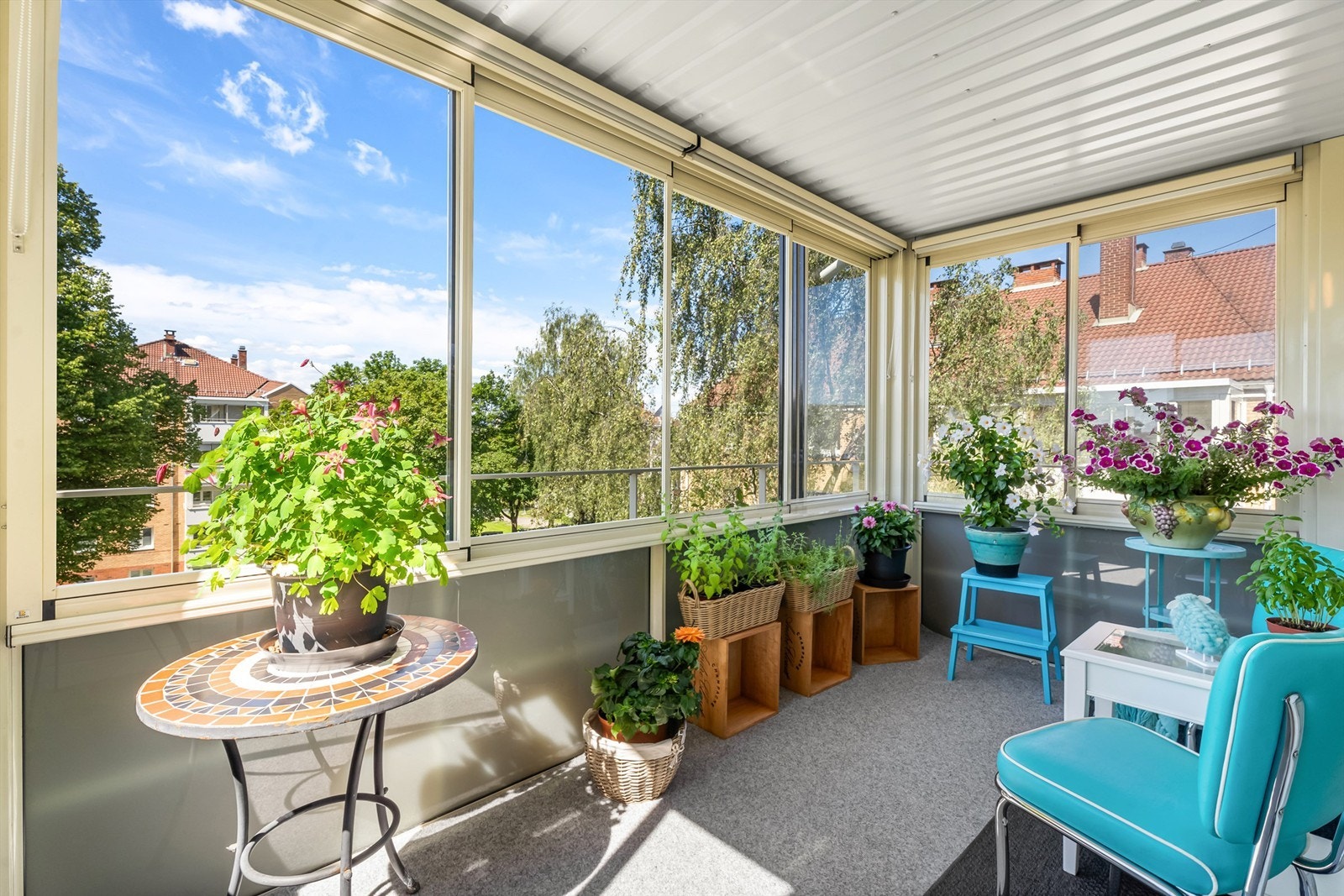Selger opplyser at det er sol fra ca. 14:00 til den går ned på sommerhalvåret Galleribilde
