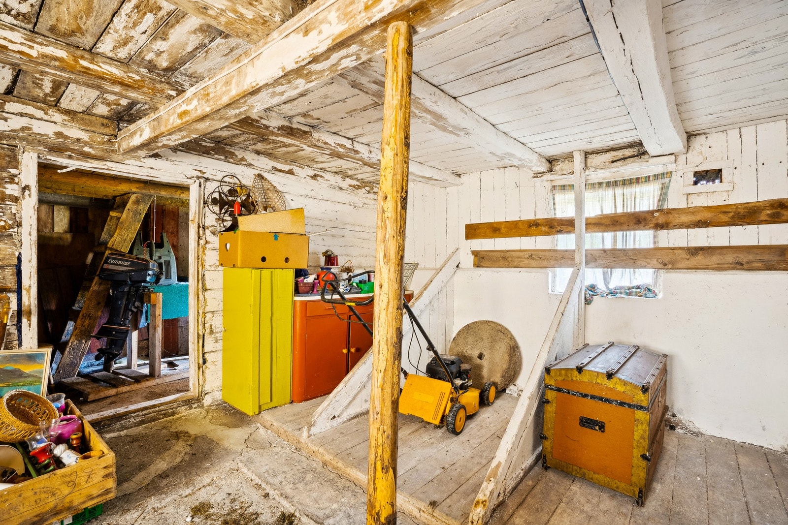 Inne i fjøset Galleribilde