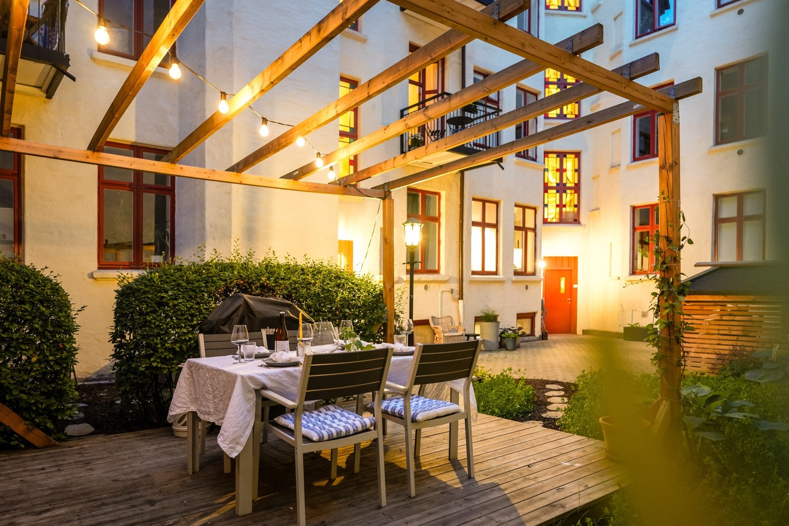 Hyggelig og velstelt felles bakgård. Galleribilde