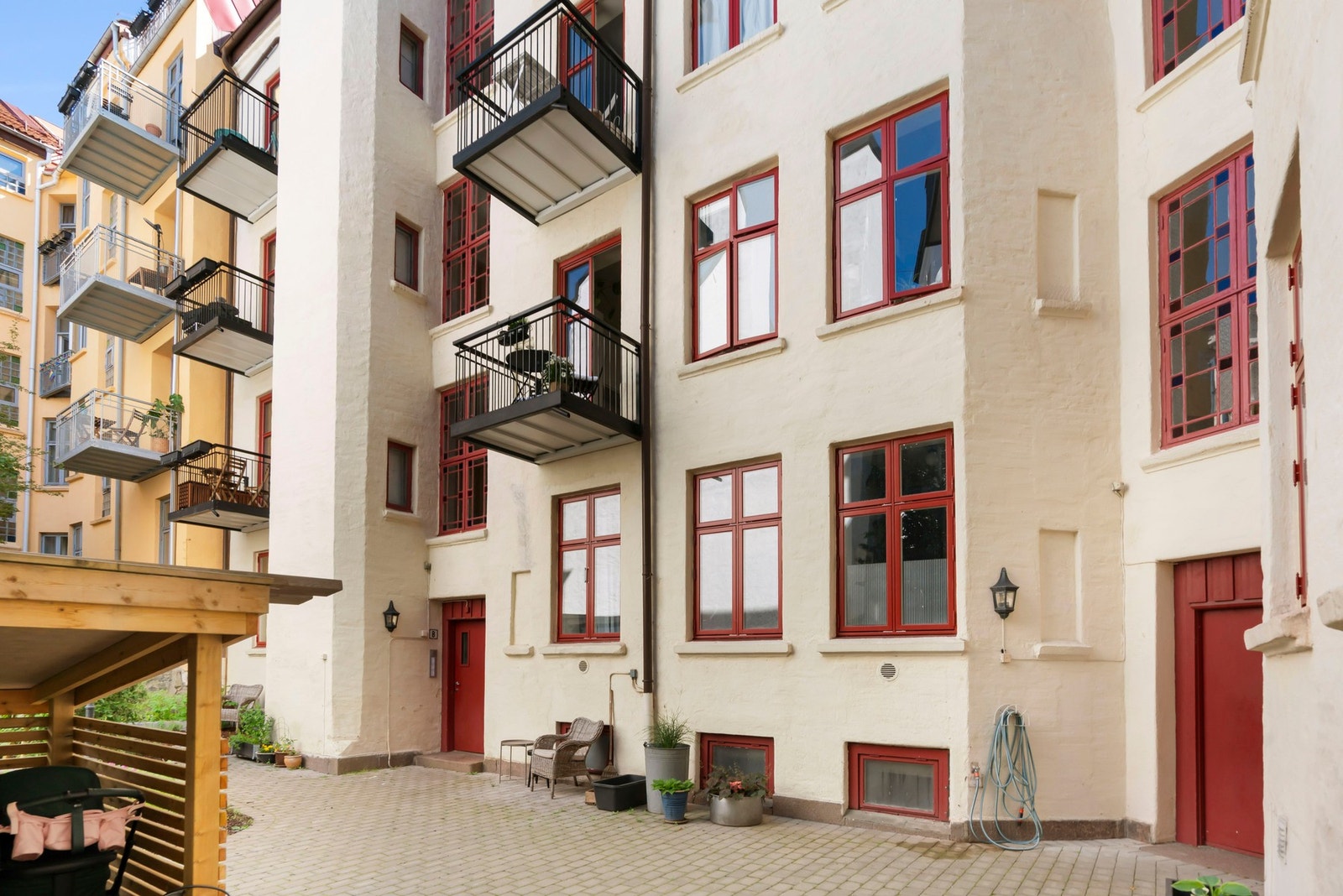 Hyggelig borettslag med en god rehabiliteringshistorikk. Galleribilde