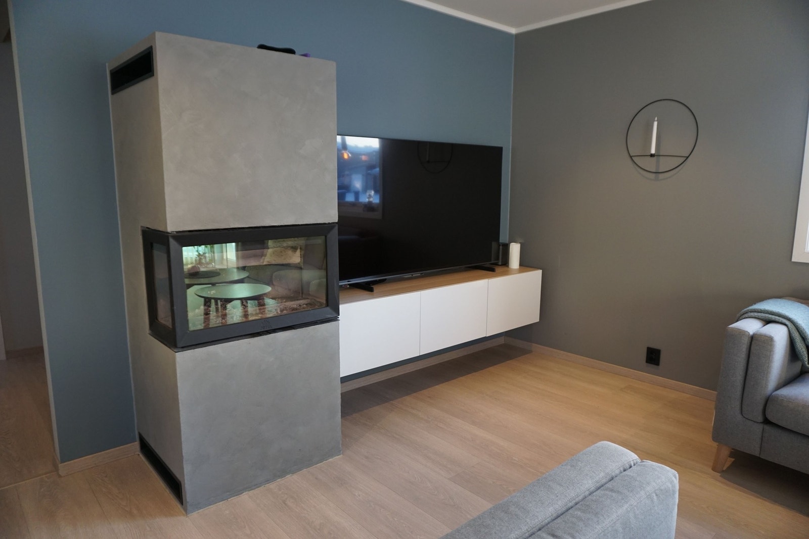 Jøtul peis som gir god varme på kalde dager Galleribilde