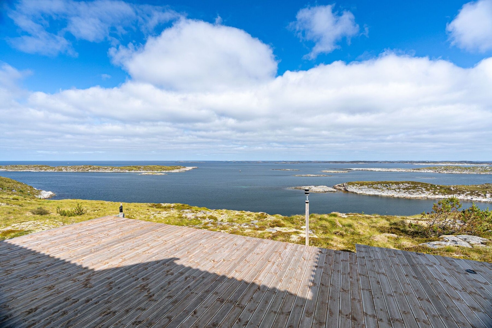 Her har man plass til flere sittegrupper, utemøblement, grill m.m. Galleribilde