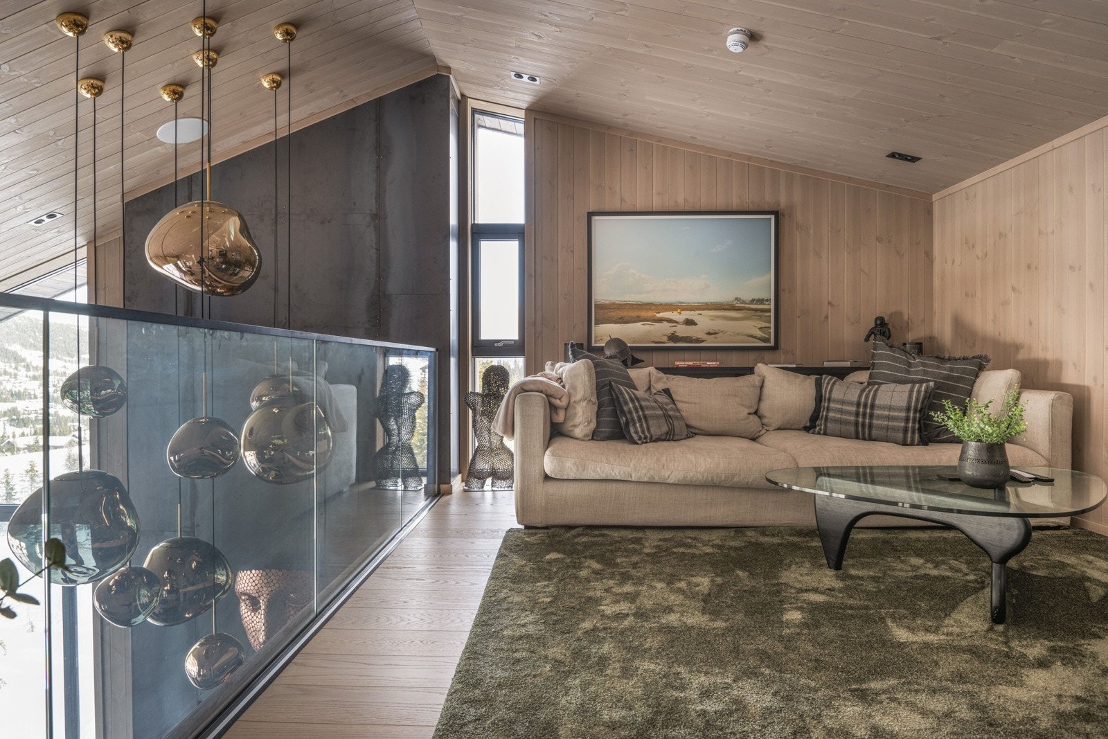 Loftstue på 15 kvm. med glassrekkverk og fantastisk utsikt. Galleribilde