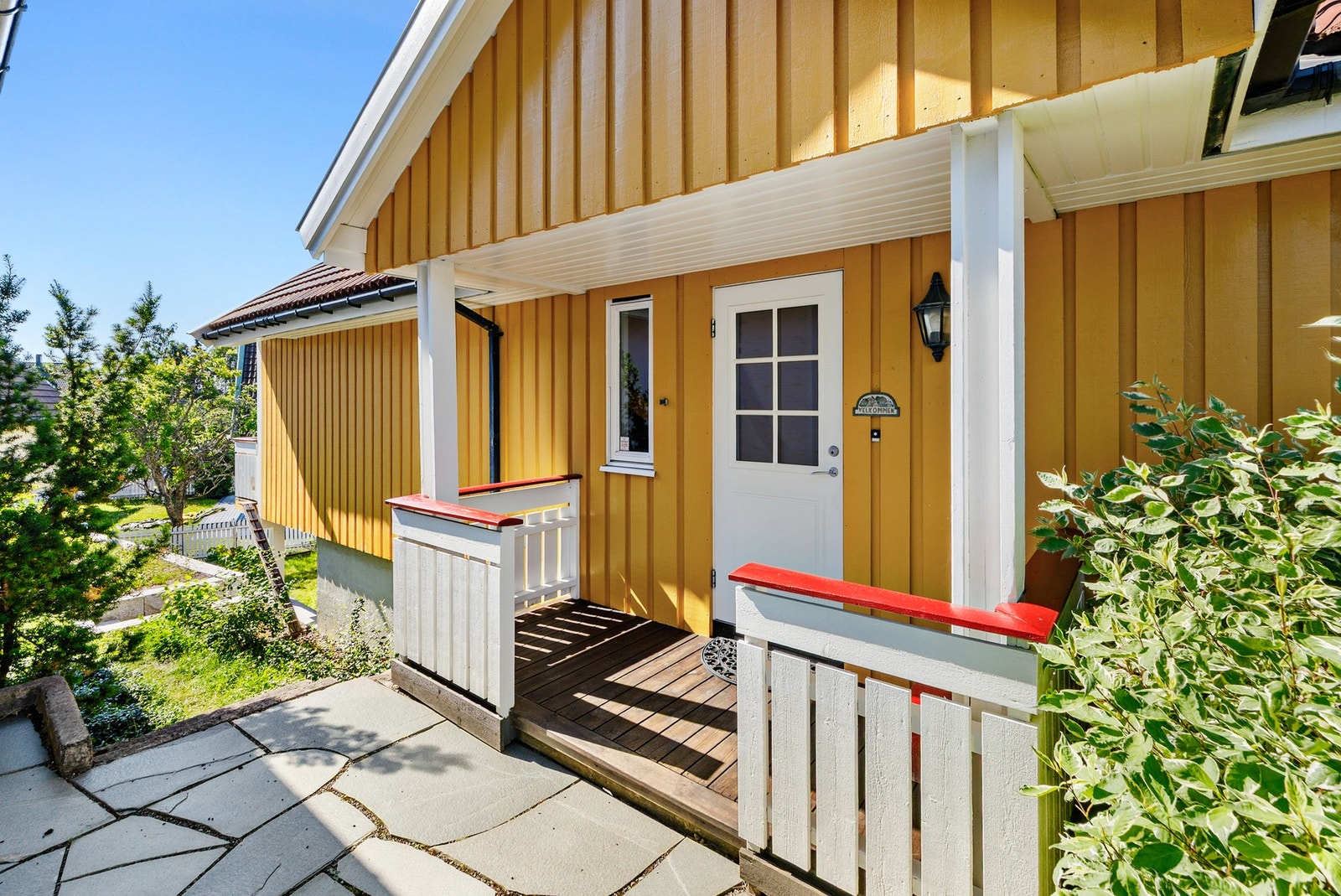 Idyllisk inngangsparti Galleribilde