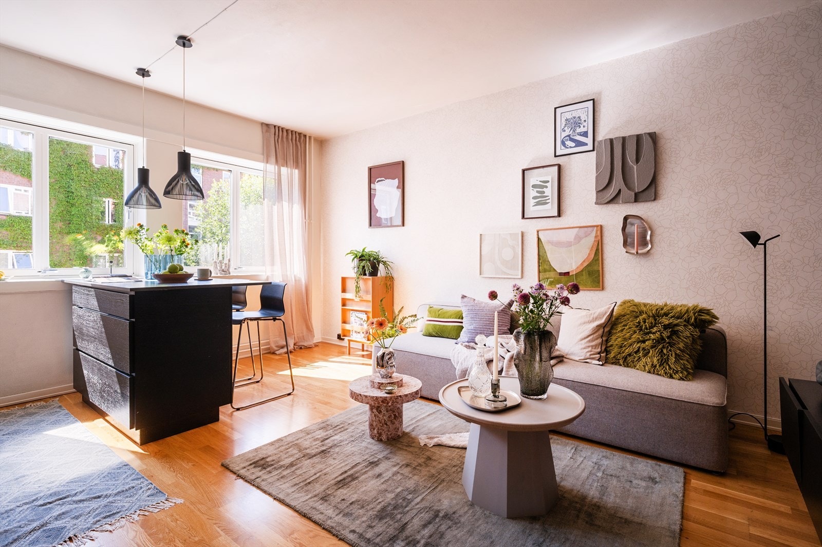 Joakim Hjelm ved Nordvik ønsker velkommen til Hertug Skules gate 15B! Galleribilde