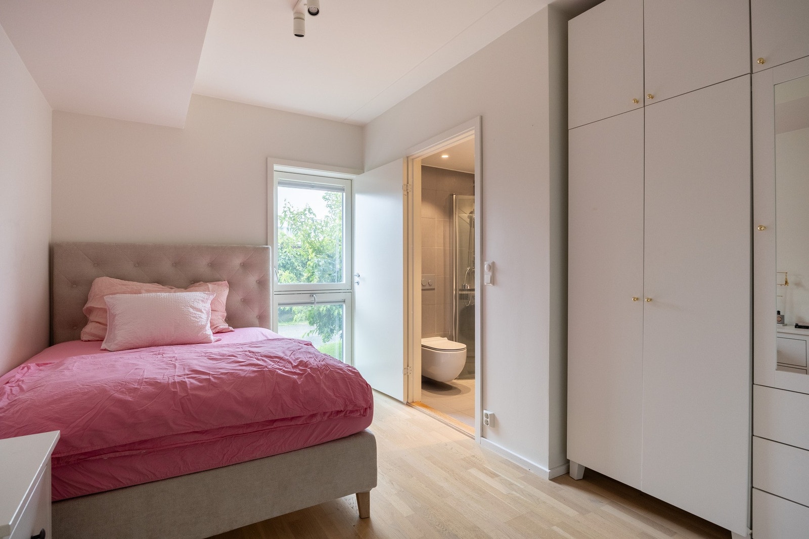 Egner seg utmerket som barnerom, gjesterom eller kontor. Galleribilde