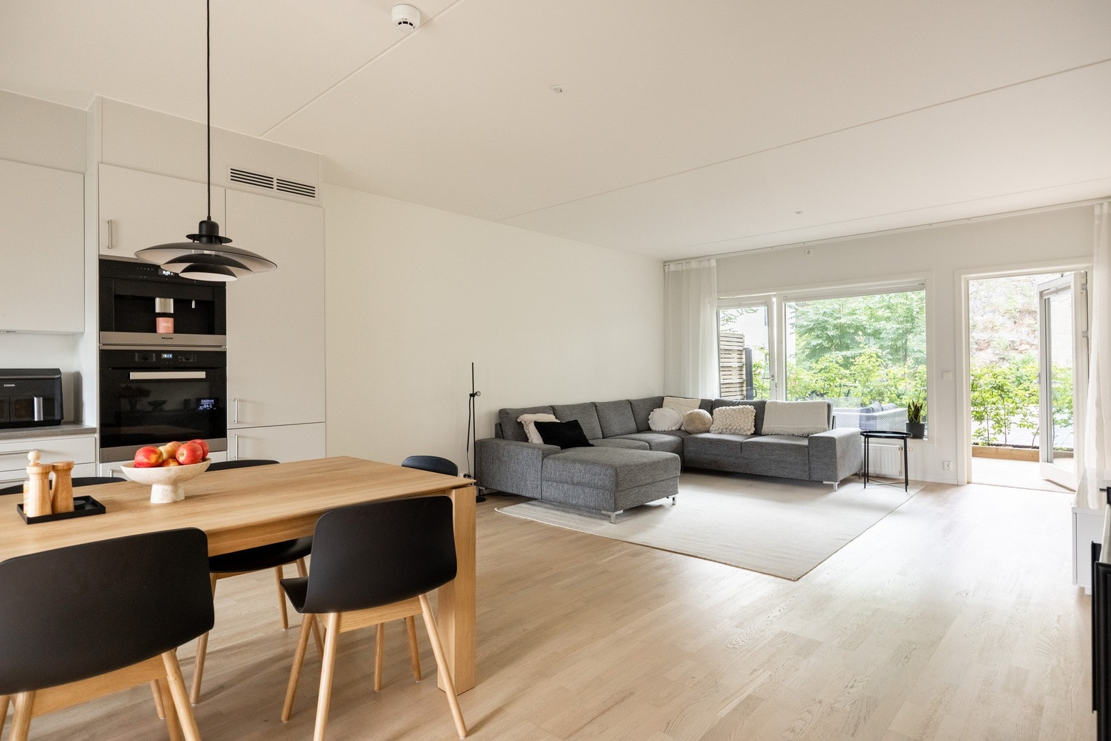 Bygget er fra 2019 og leiligheten holder gjennomgående høy standard. Galleribilde