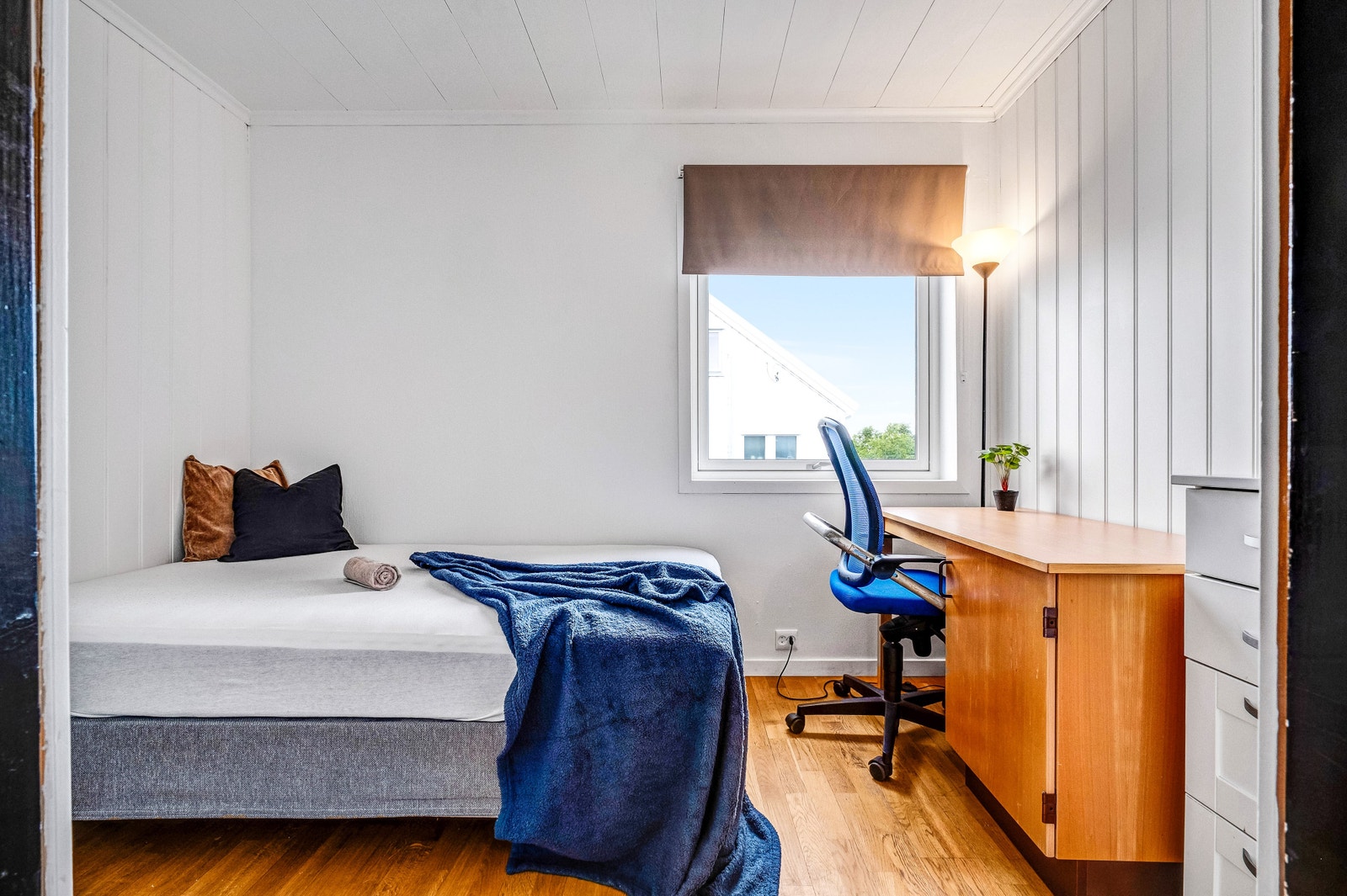 Soverom - 7m2 (ligger i 2. etasje) Galleribilde