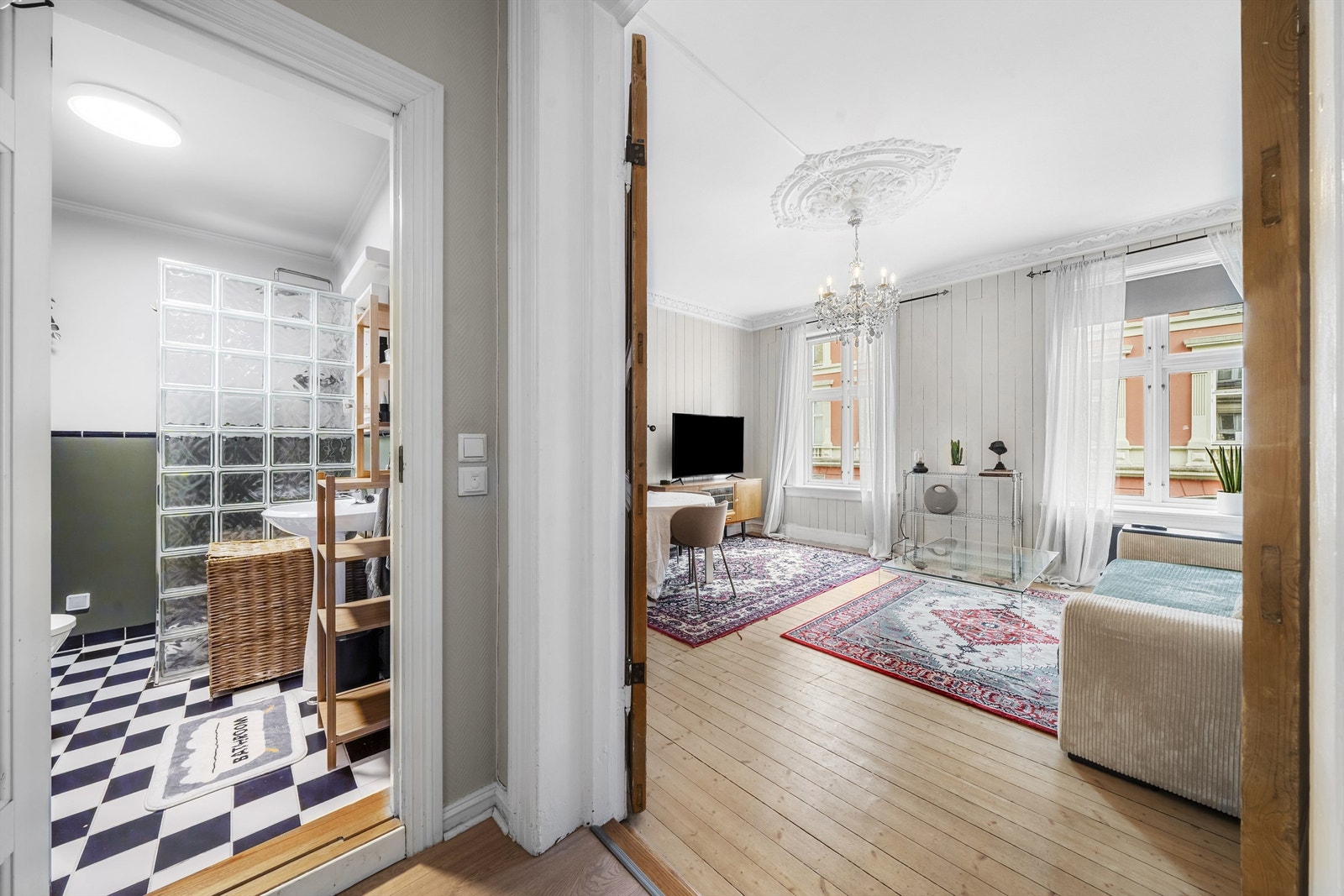 Fra entré. Galleribilde