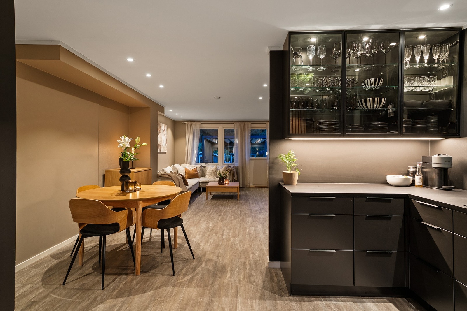 Boligen fikk ny fasade, isolering og vinduer i 2025. Galleribilde