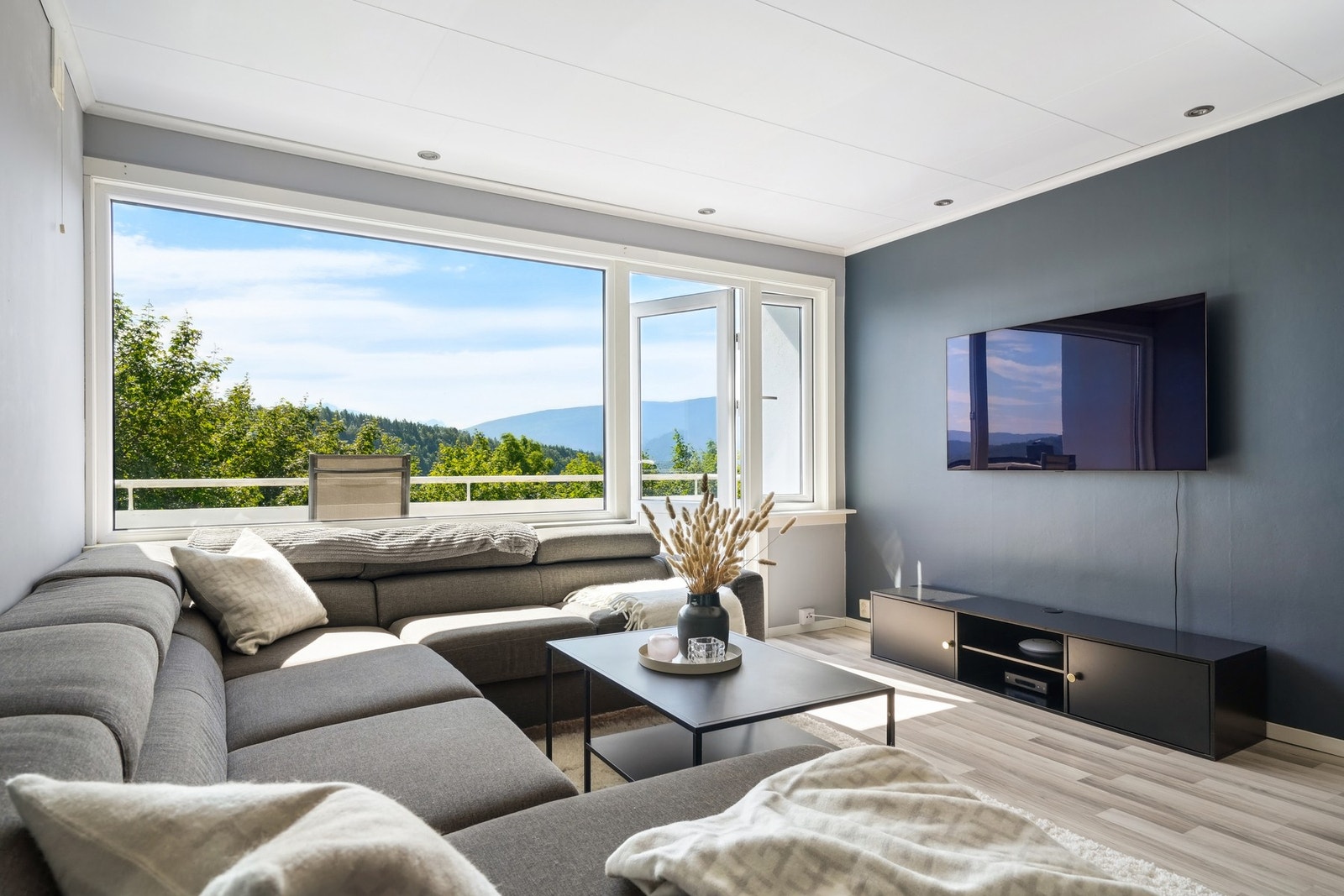 EIE eiendomsmegling har gleden av å presentere Fagerlivegen 4 C! Galleribilde