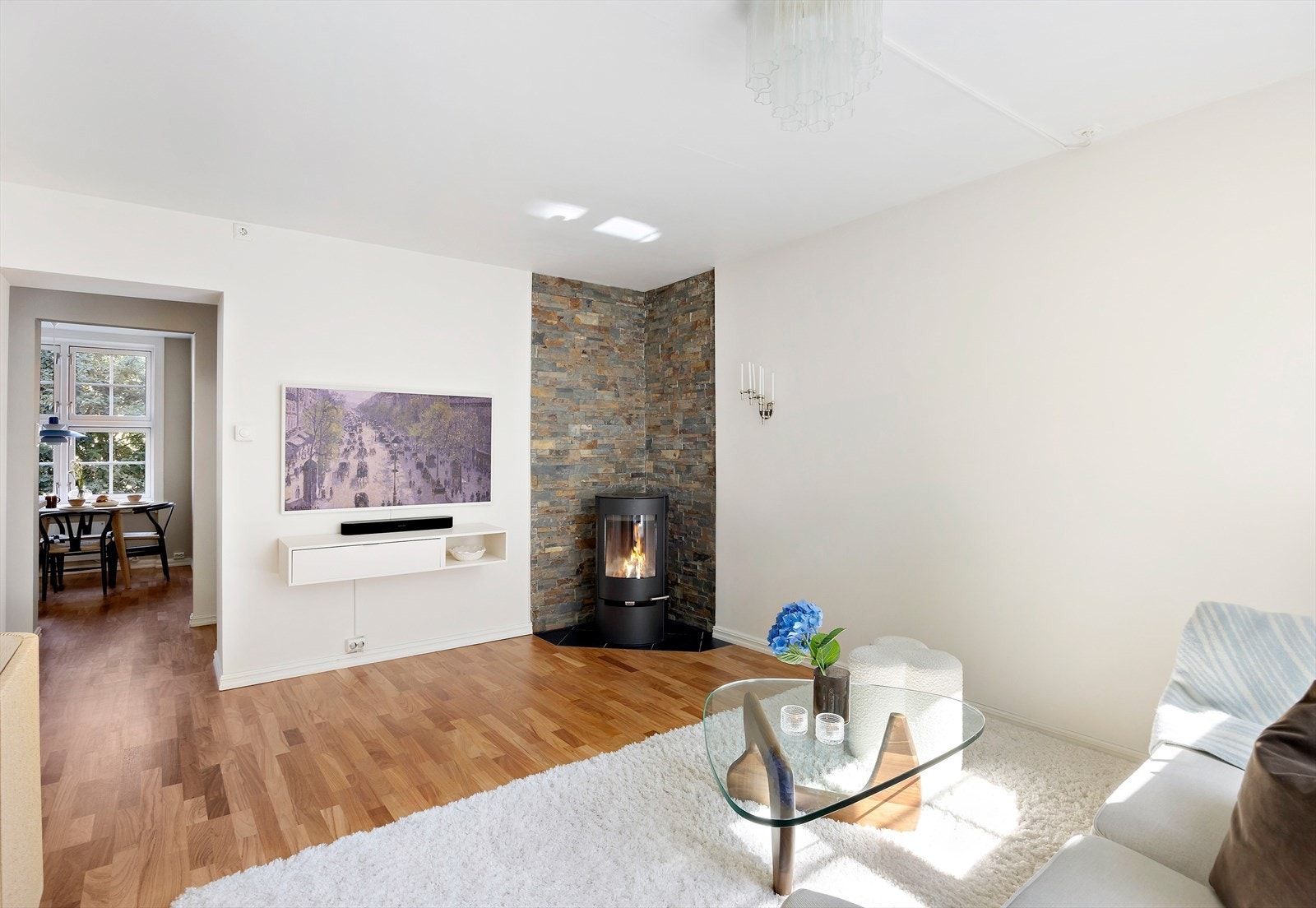 Velkommen til Dynekilgata 7B! Presentert av Morten Møller-Olsen V/Nordvik avd. Frogner. Galleribilde