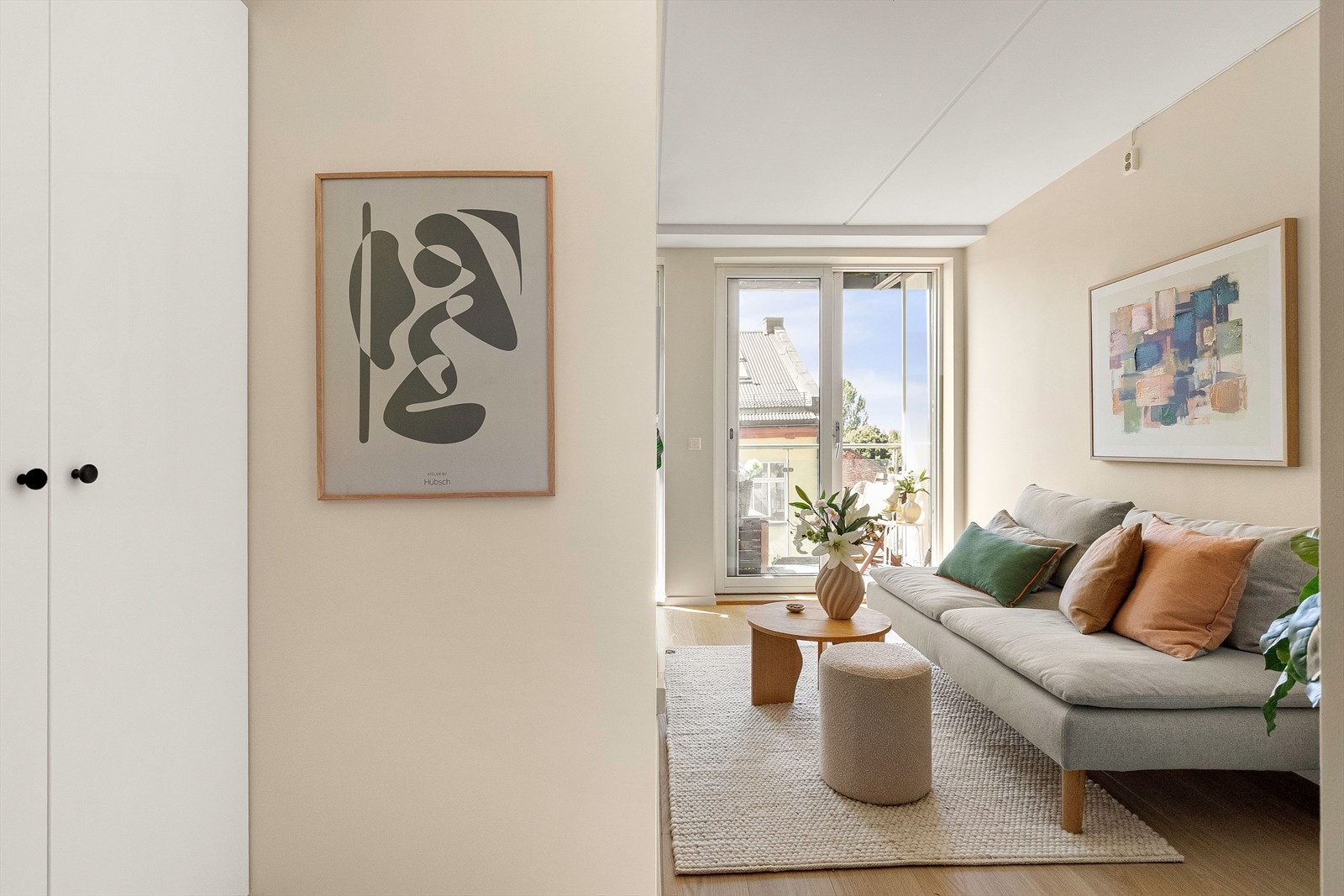 Leiligheten ligger i byggets 4.etg med adkomst via heis. Galleribilde