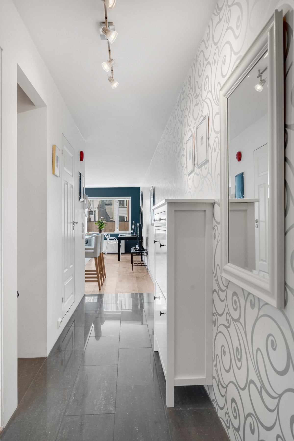 Éntre - Velkommen inn! Galleribilde