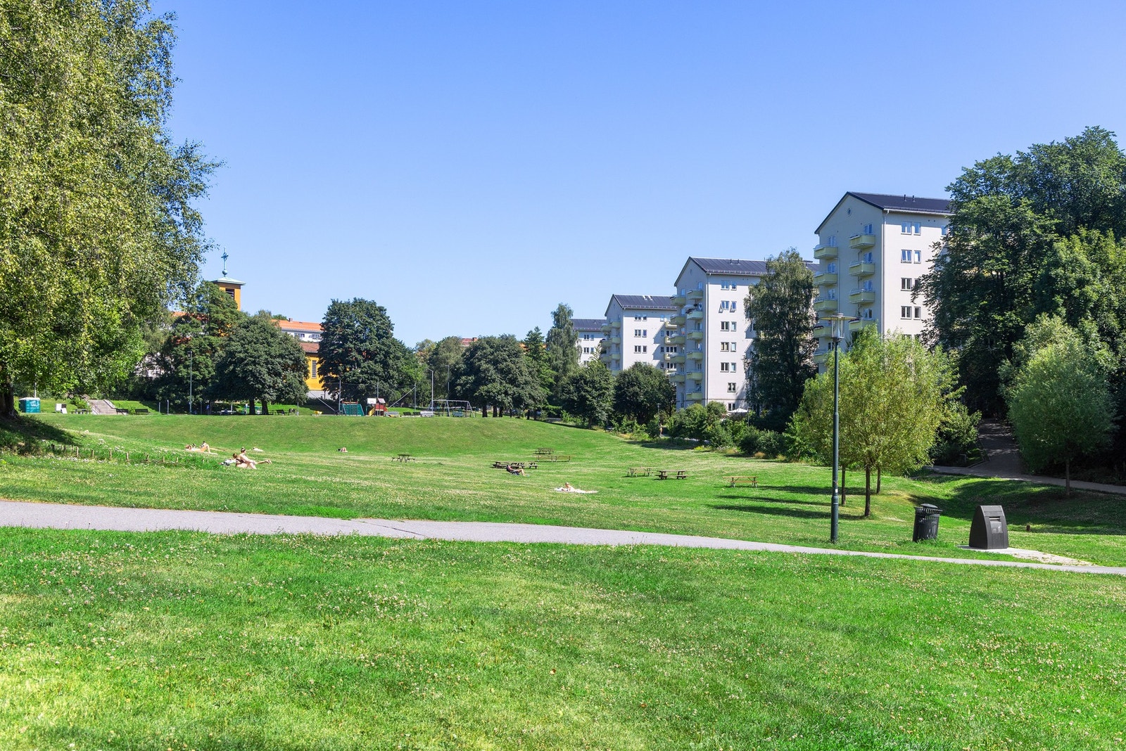 Du er nærmeste nabo til gode park- og uteområder, samtidig som du er midt i smørøyet av Oslo by. Galleribilde