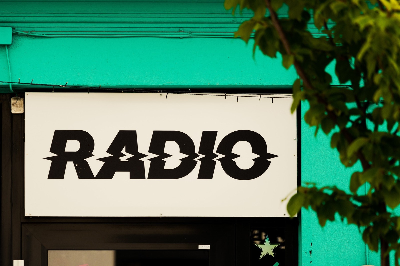 Umiddelbar nærhet til byens beste utvalg av restauranter, barer og kaféer. Galleribilde