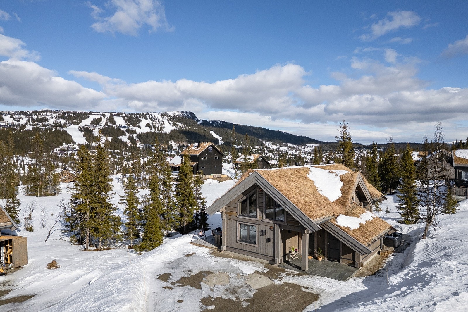 Hytten sto ferdig i 2022 og er bygget av LHM. Galleribilde