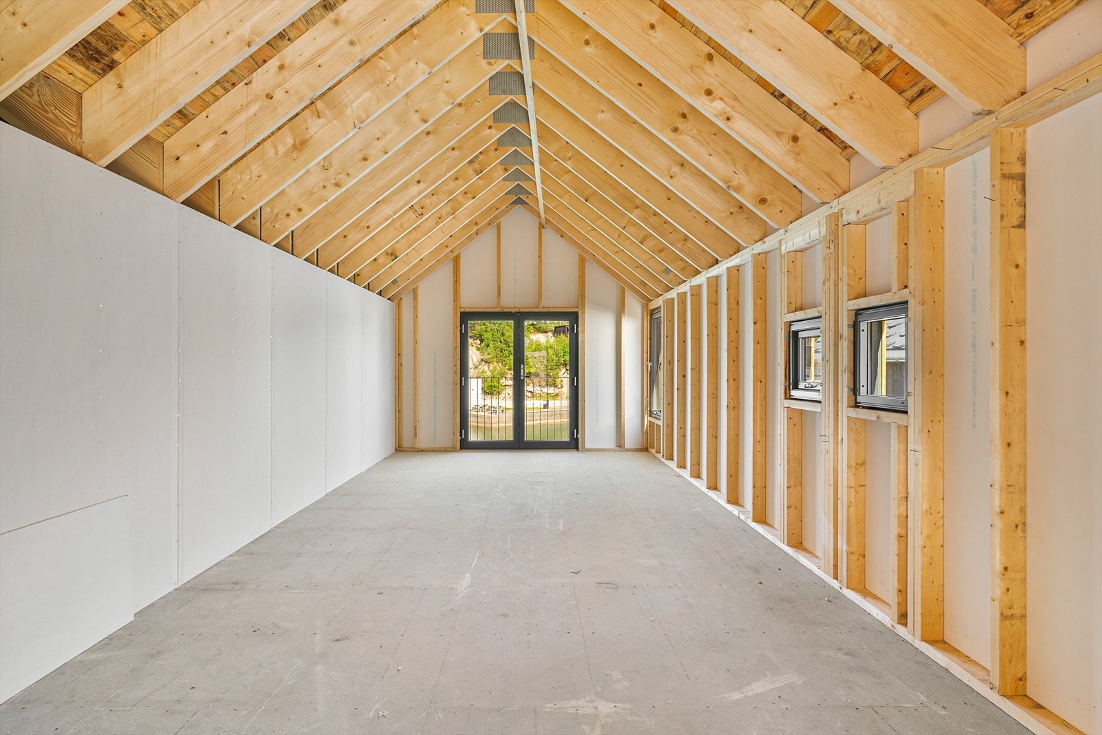 Romslig naustrom i 4B Galleribilde