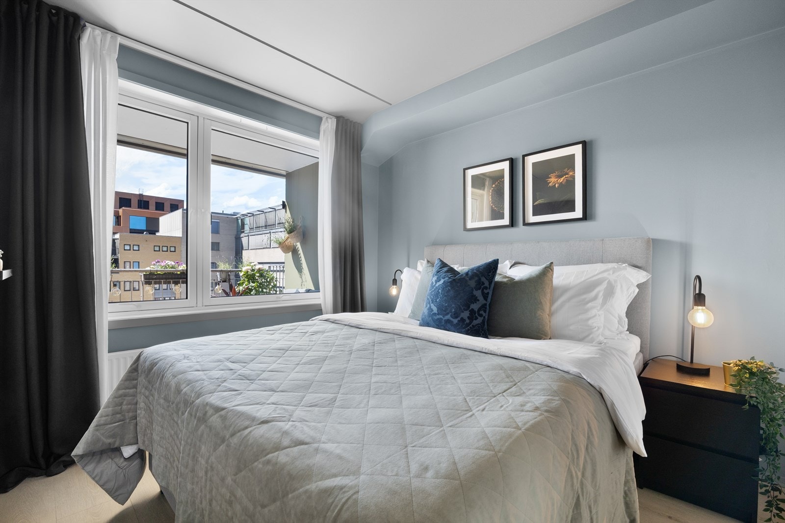 Her våkner du til mykt morgenlys og en fredelig start på dagen. Galleribilde