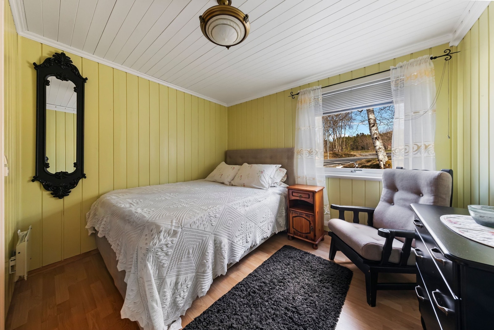 Soverom med tilhørende bad Galleribilde