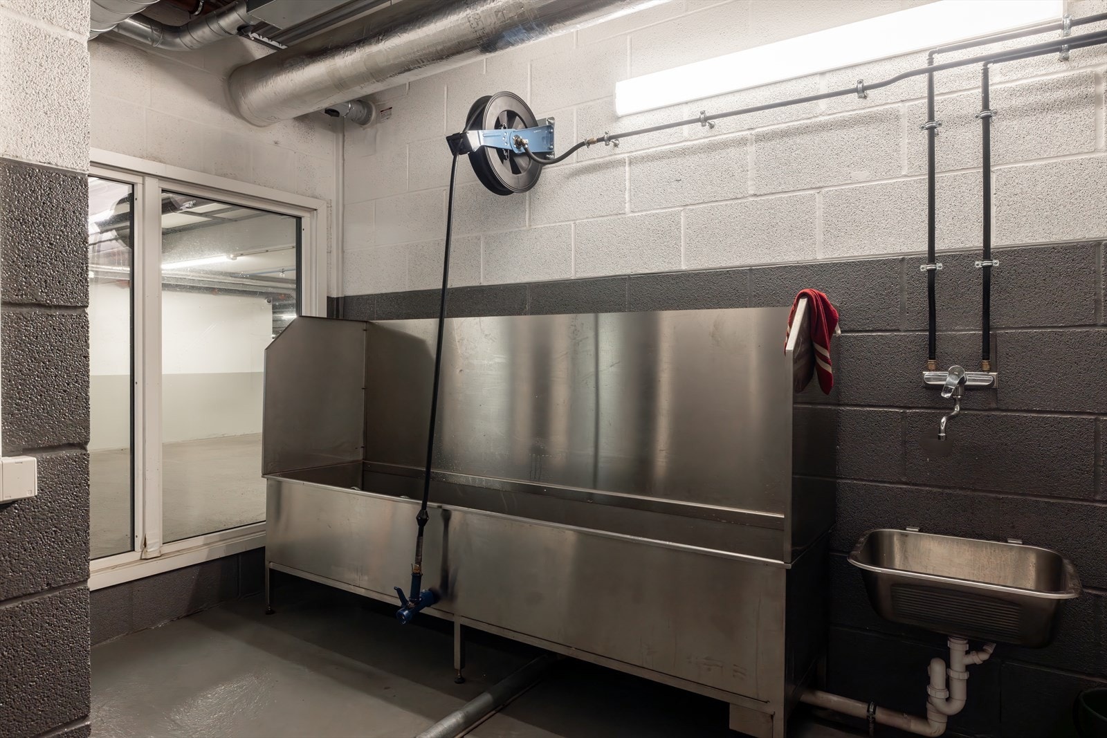 I garasjen er det og mulighet for vask av sykkel. Galleribilde