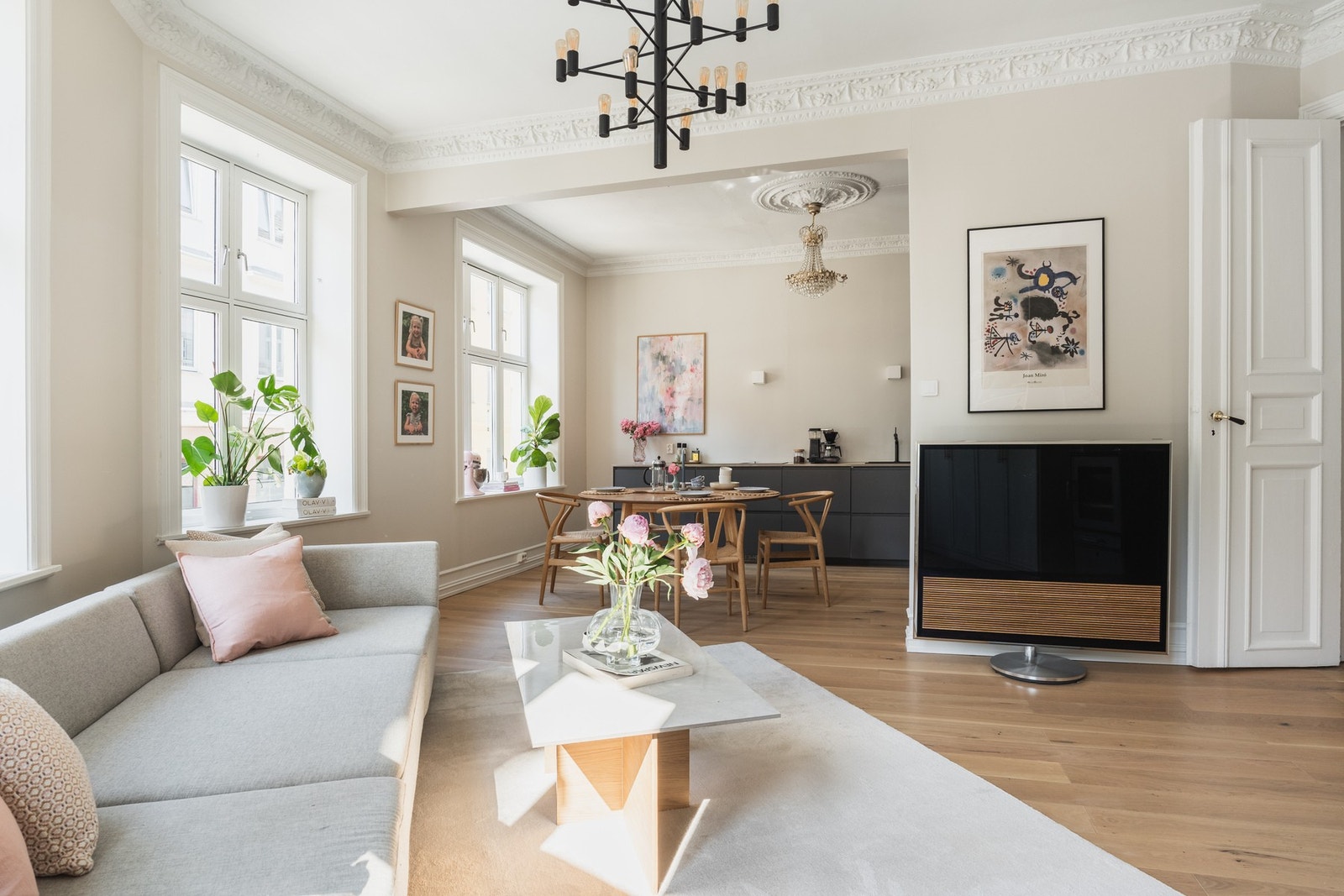 Velkommen til Hallings gate 1 A- Presentert av Karoline Dovland i EIE. Galleribilde