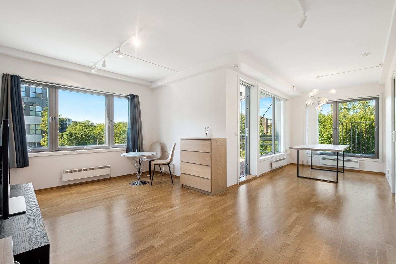 Stue med utgang til balkong Galleribilde