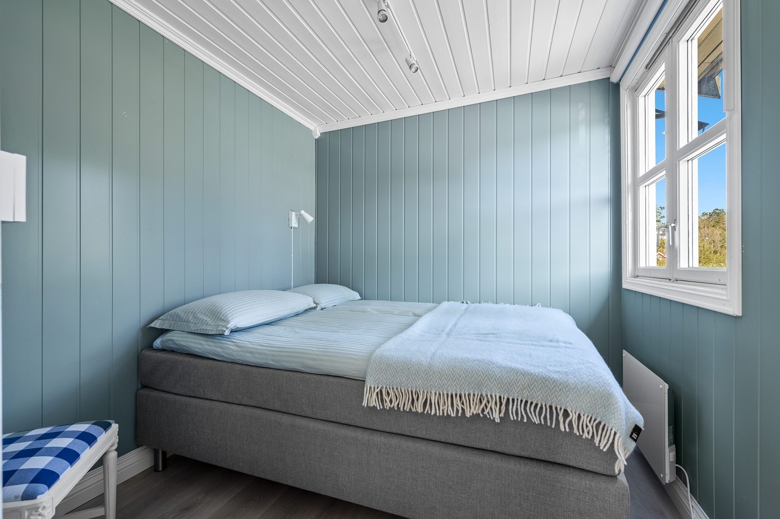 Det er fire soverom i hytta, to romslige og to litt mindre. Galleribilde