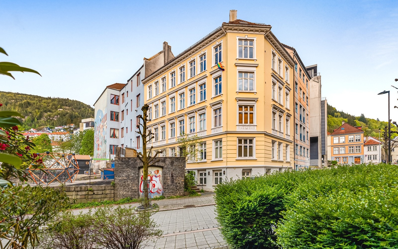 Fasaden ble malt i 2013. Galleribilde