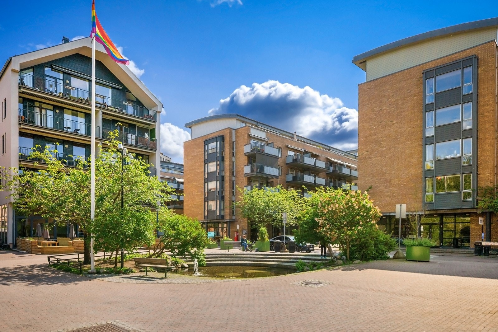 Nydelige grønne, beplantede omgivelser og nær nabo til Akerselva. Galleribilde