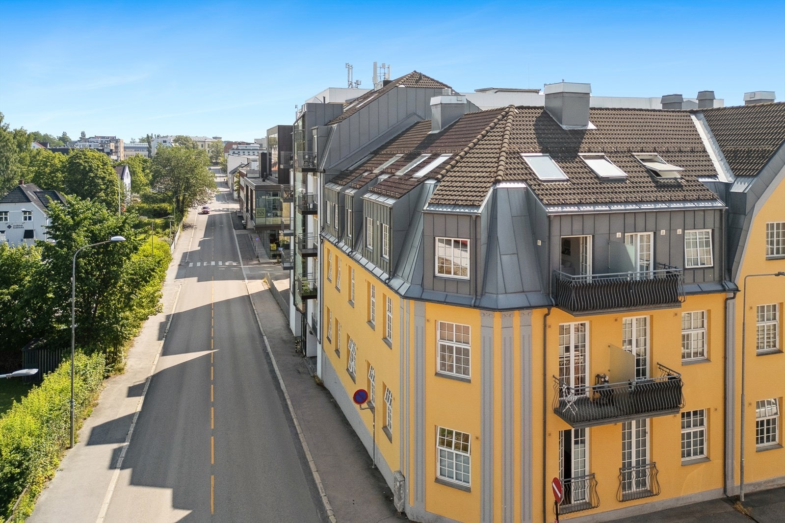 Her vil du bo sentralt i Hamar sentrum med gangavstand til alle sentrumsfasiliteter. Galleribilde