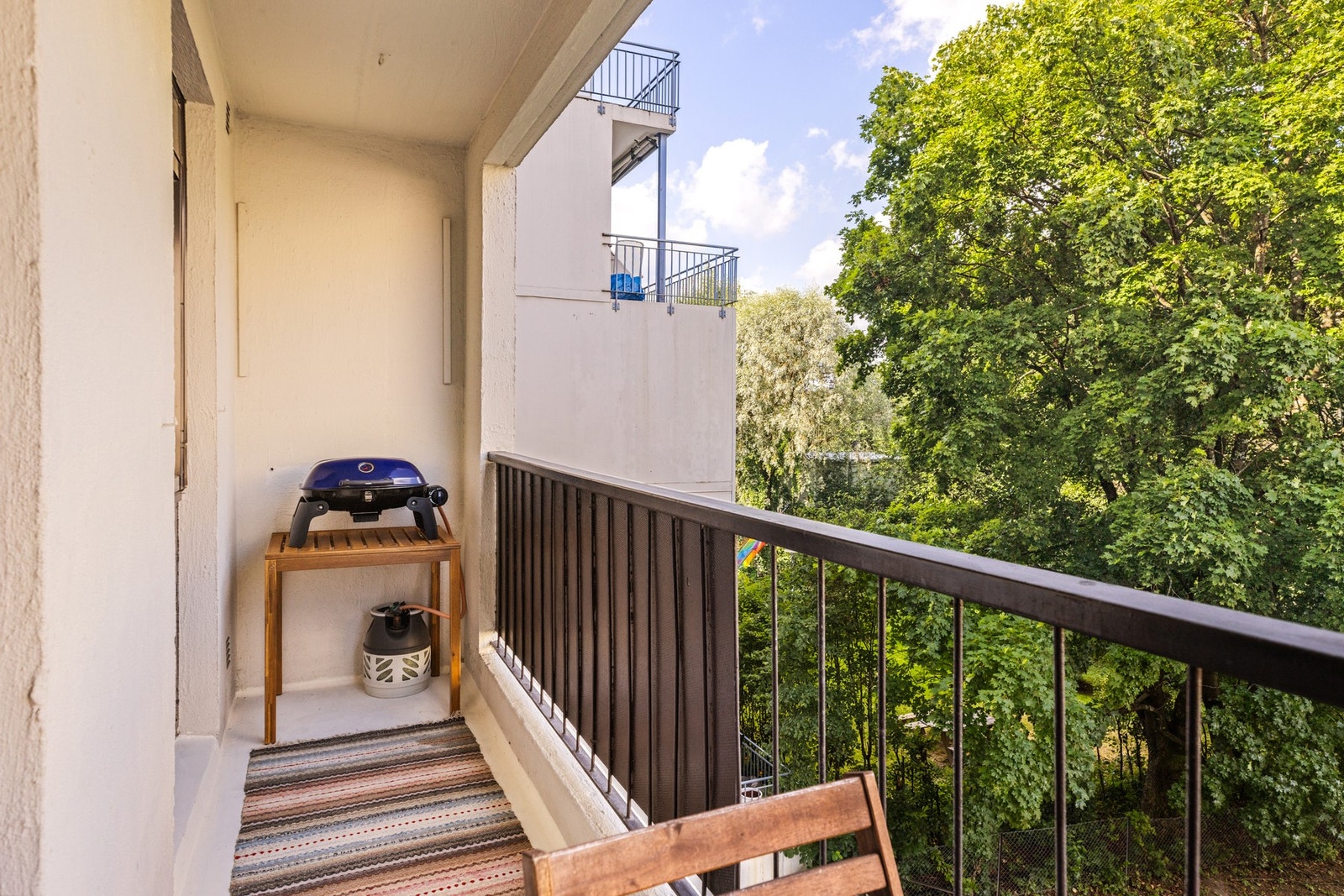 Her kan du nyte solen fra ettermiddagen og utover. Galleribilde