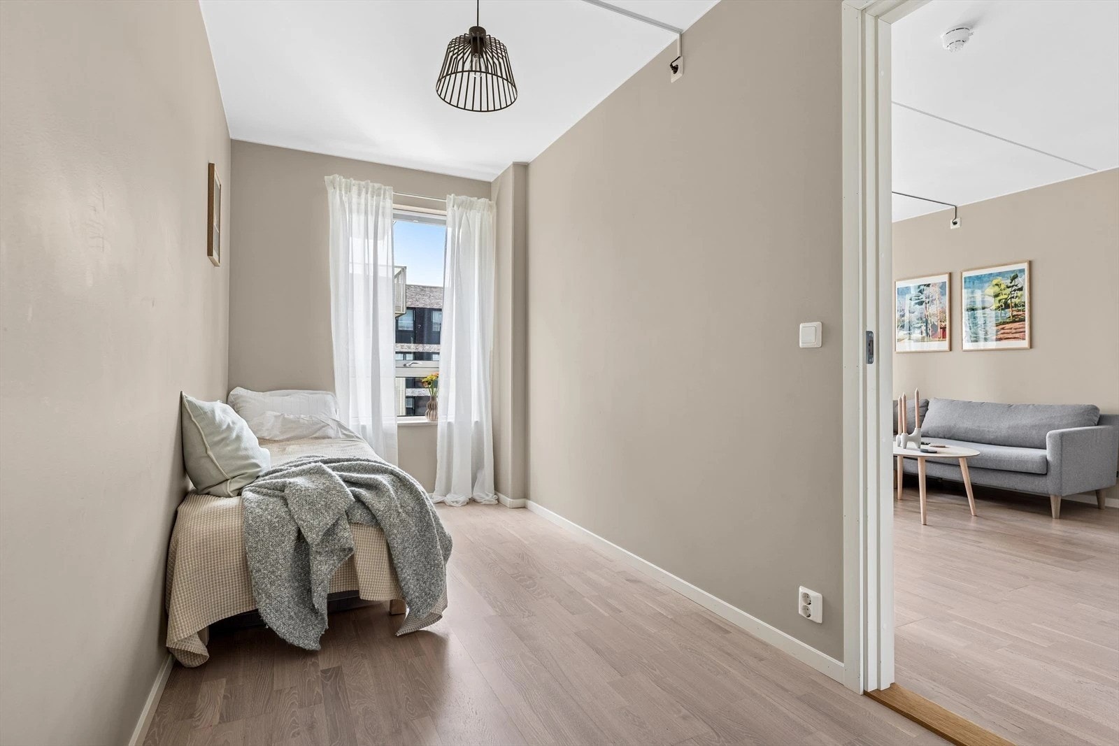 Soverom 2 - lyst og romslig soverom Galleribilde