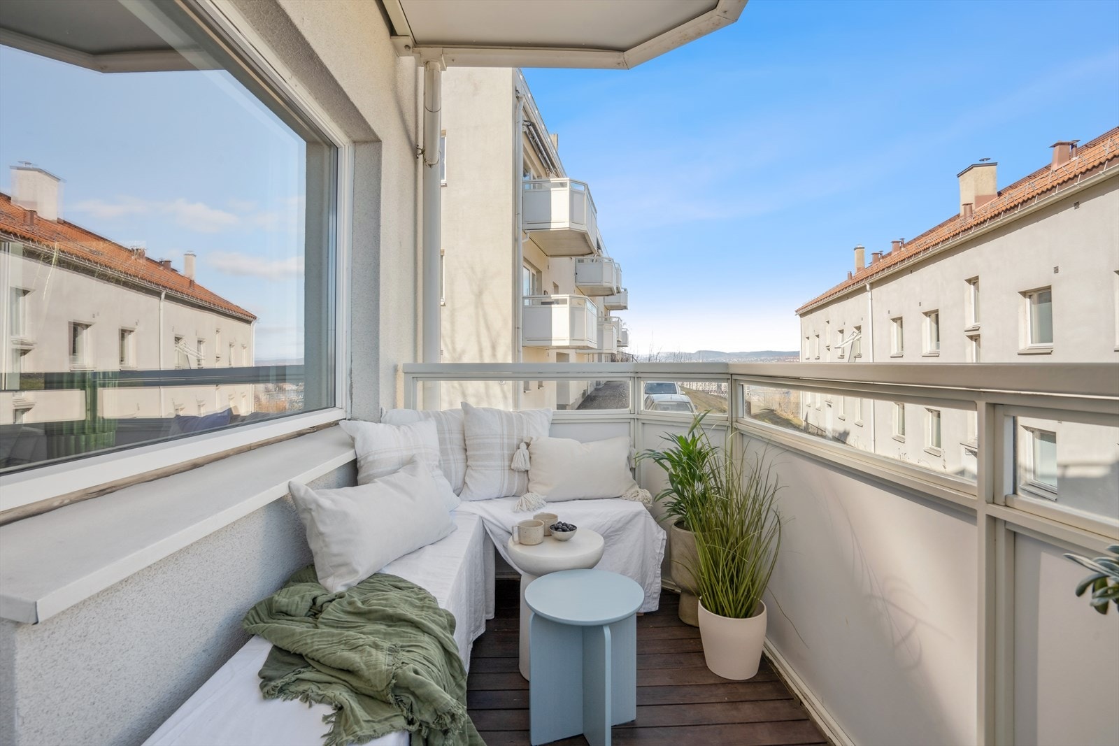 Her er det god plass til sofagruppe, samt tilhørende møblement Galleribilde