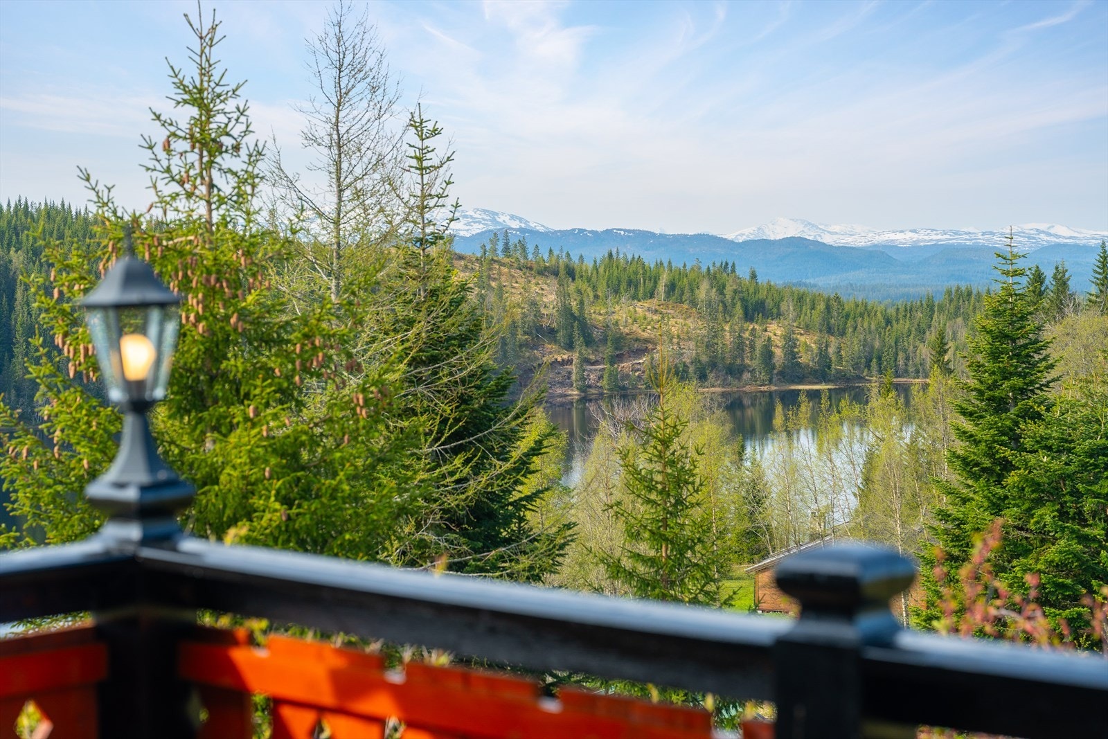 Fantastisk utsikt over Snøtonvatnet Galleribilde