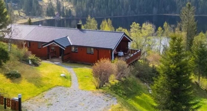 Heimdal Eiendomsmegling v/Thor Zevgren ønsker velkommen til Snøtonvegen 157 Galleribilde